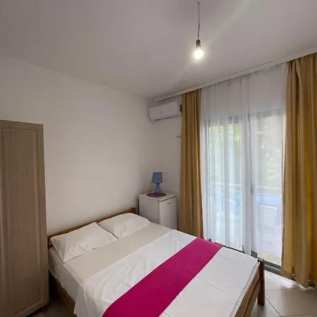 Aparthotel Peja Velipojë