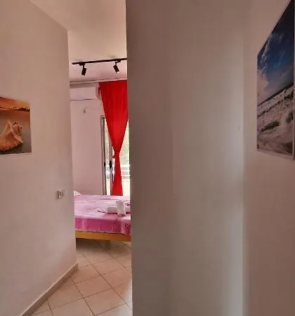 Aparthotel Peja Velipojë